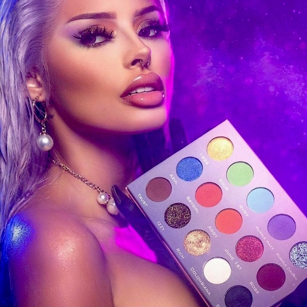 ✨Isabel Bedoya✨ Illuminati X ISA Eye Shadow Palette